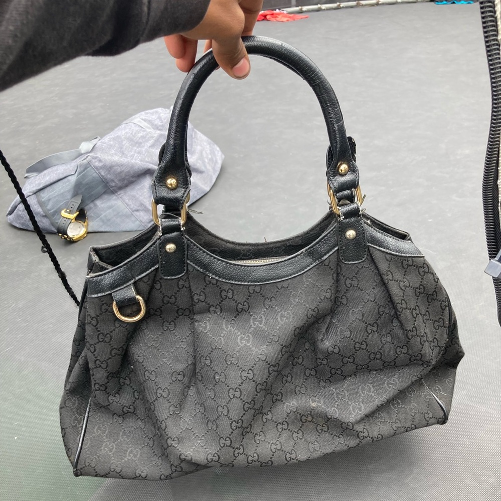 Gucci duffel purse